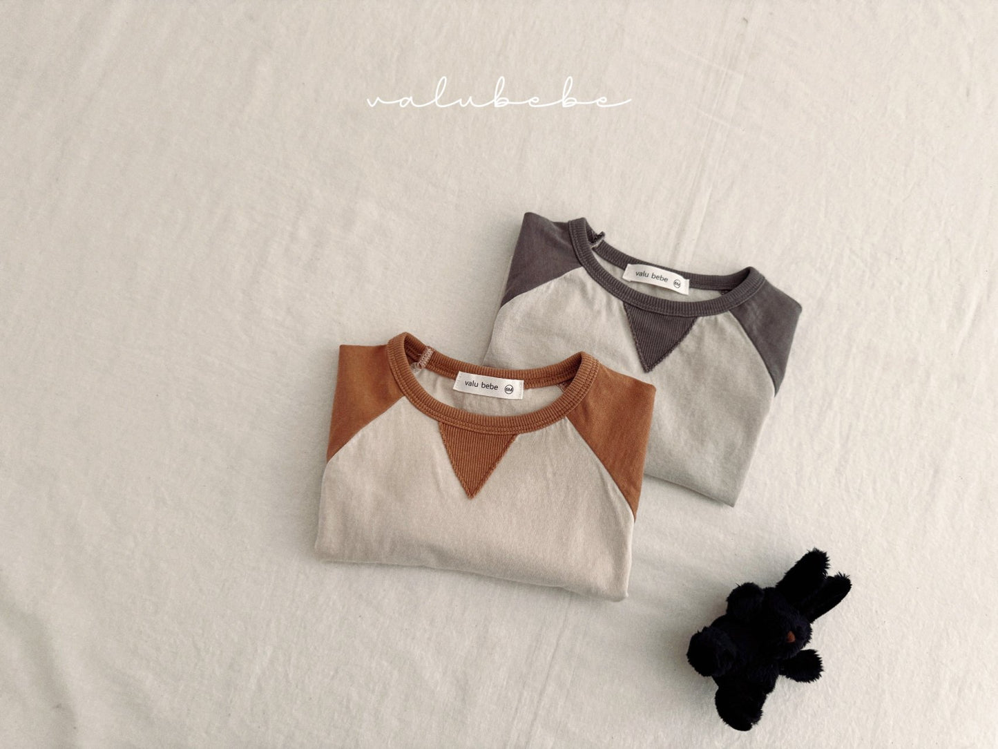 [Valubebe] Triangle Long Sleeve Shirt